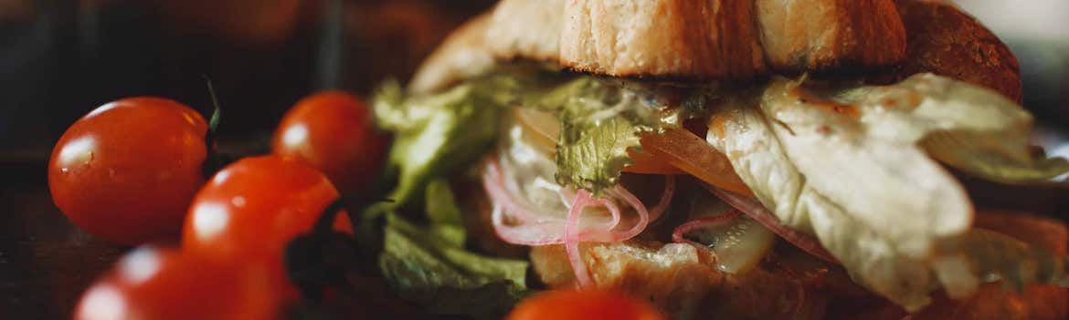 pexels-roman-odintsov-4552135